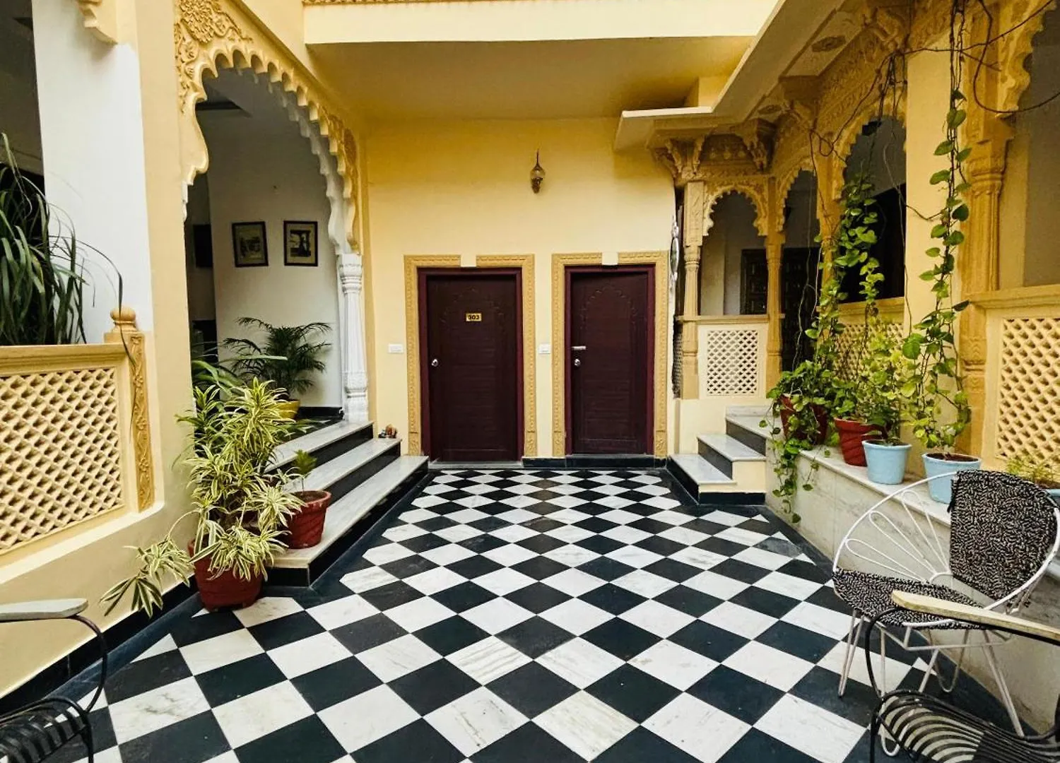 Hotel Mewari Villa Udaipur