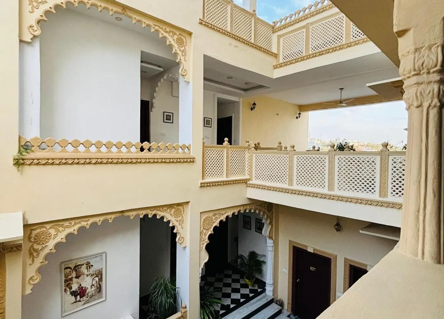 Hotel Mewari Villa Udaipur India