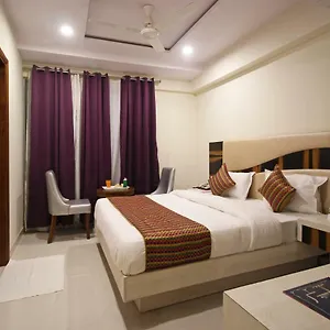 Hotel Airport Ivy With Free Airport Transfr ***